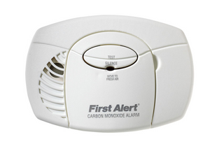 BRK Electronics First Alert CO400B 9V DC Battery Operated Electrochemical Carbon Monoxide (CO) Alarm