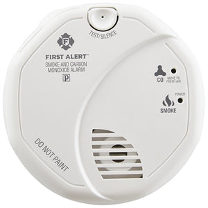 First Alert SCO5CN 2 AA Batteries Operated Photoelectric Smoke Alarm and Carbon Monoxide Combo Alarm (Upgraded to PRC700B)